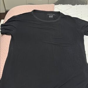 American Eagle Outfitters Men's Charcoal Tee
womens size XS but can fit Small